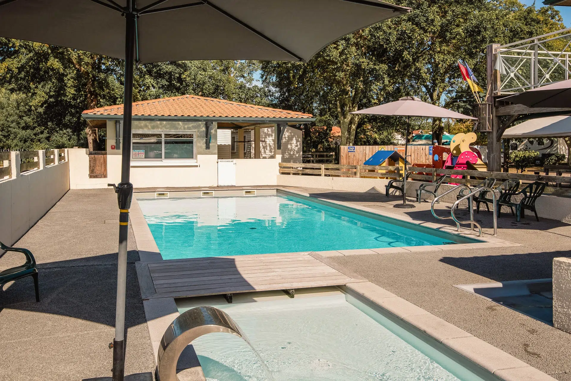 camping avec piscine chauffee a ares